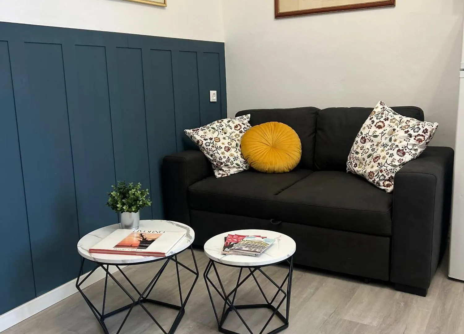 Sunny Sands Apartments Livorno Italy